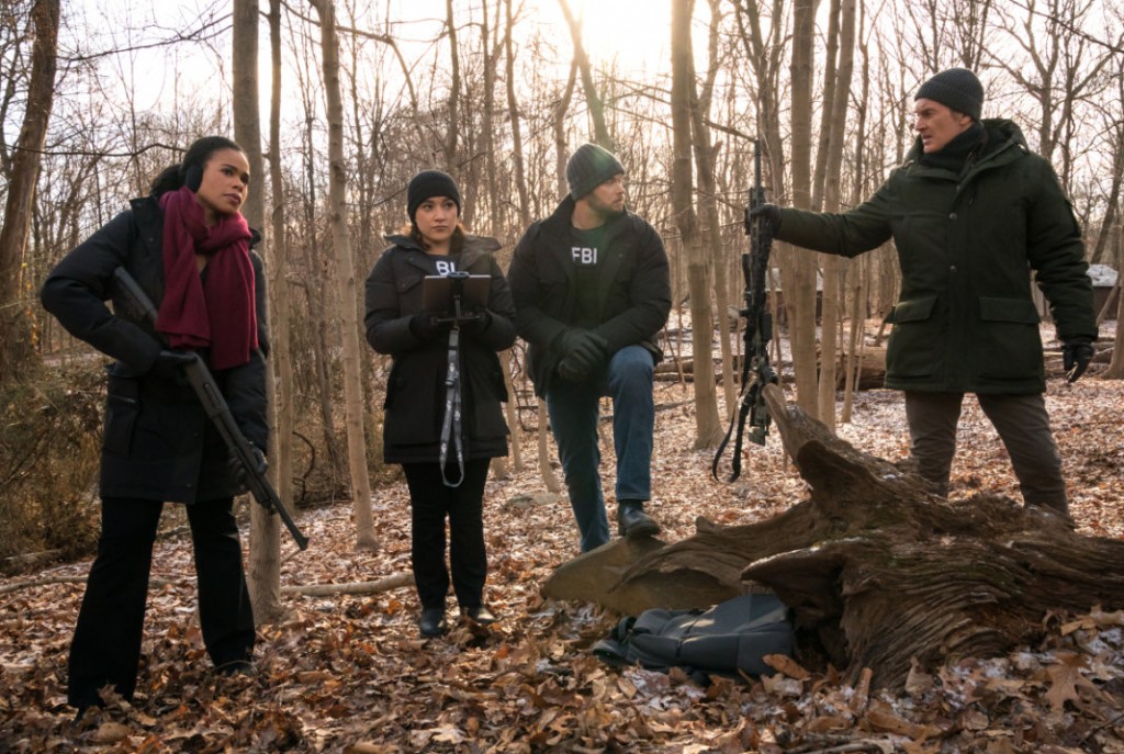 Jess et son équipe sont sur le terrain pour comprendre ce qu'il s'est passé dans la forêt.