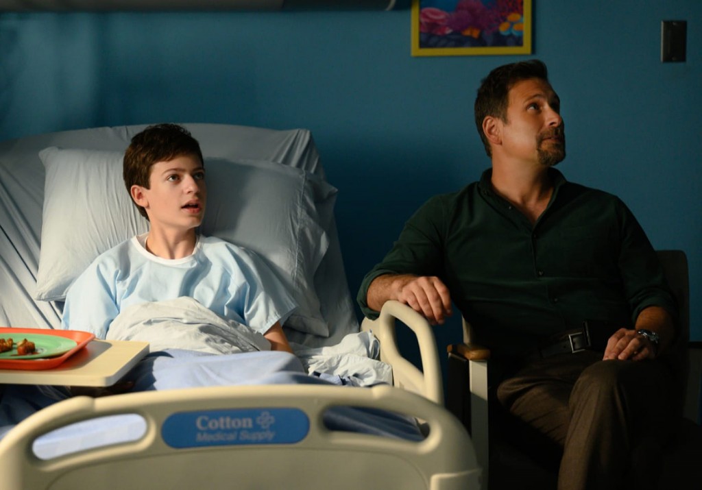 A l'hôpital, Jubal est aux côtés de son fils qui est atteint d'une maladie grave.
